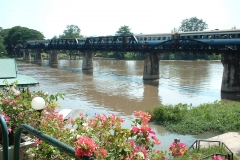 Train-crossing-Kwai-River-Bridge